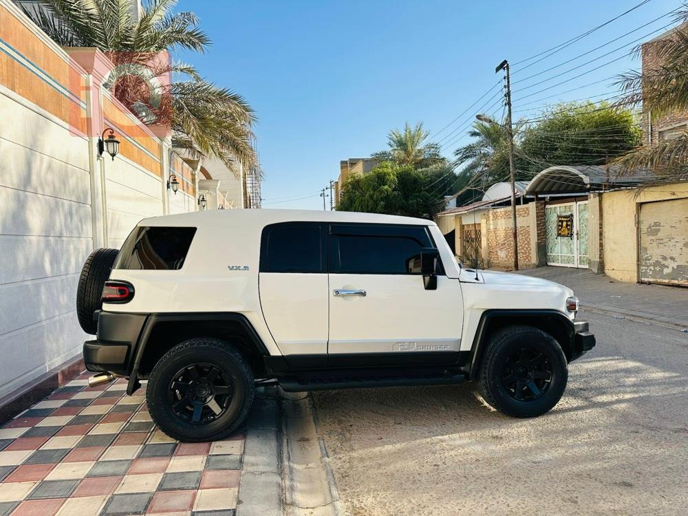 تويوتا إف جي كروزر
